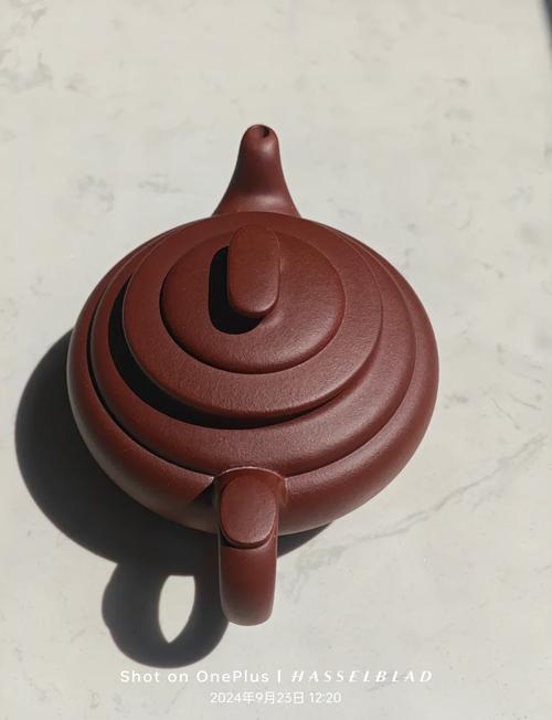 紫砂壶上紫砂釉是紫砂吗