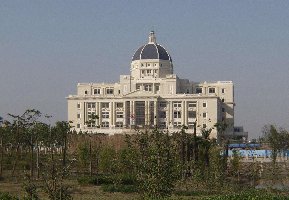 上海外国语大学松江外国语学校