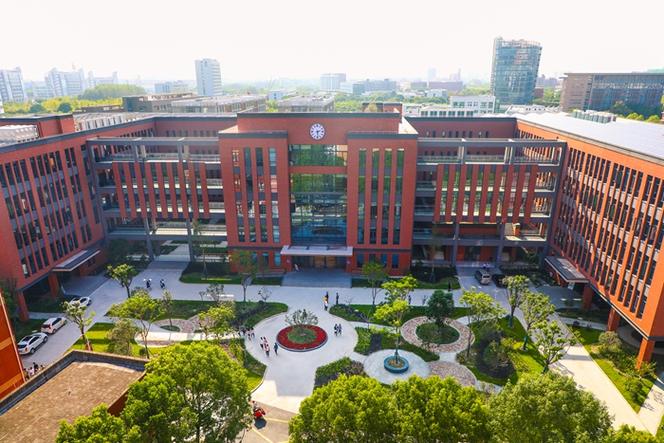 上海海事大学附属职业技术学校