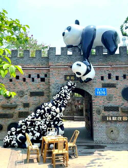 成都动物园和熊猫基地哪个好玩