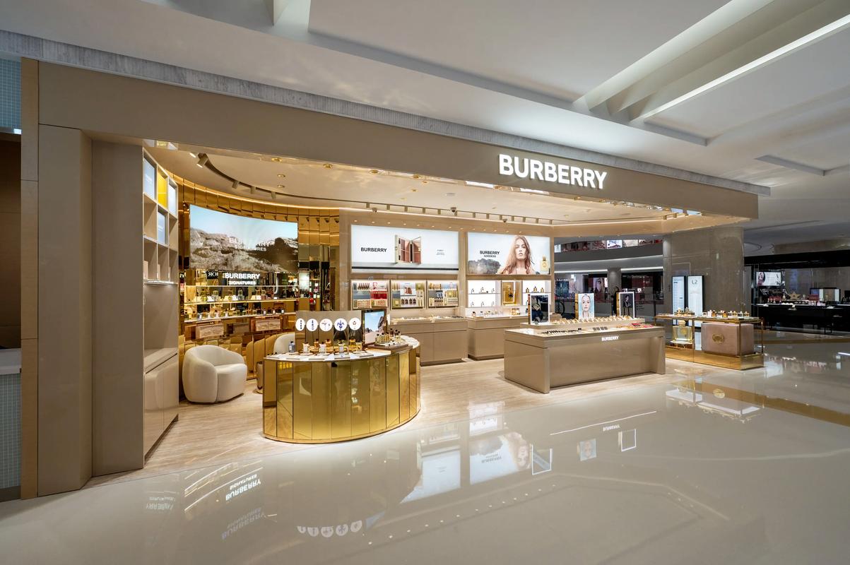 成都burberry彩妆专柜