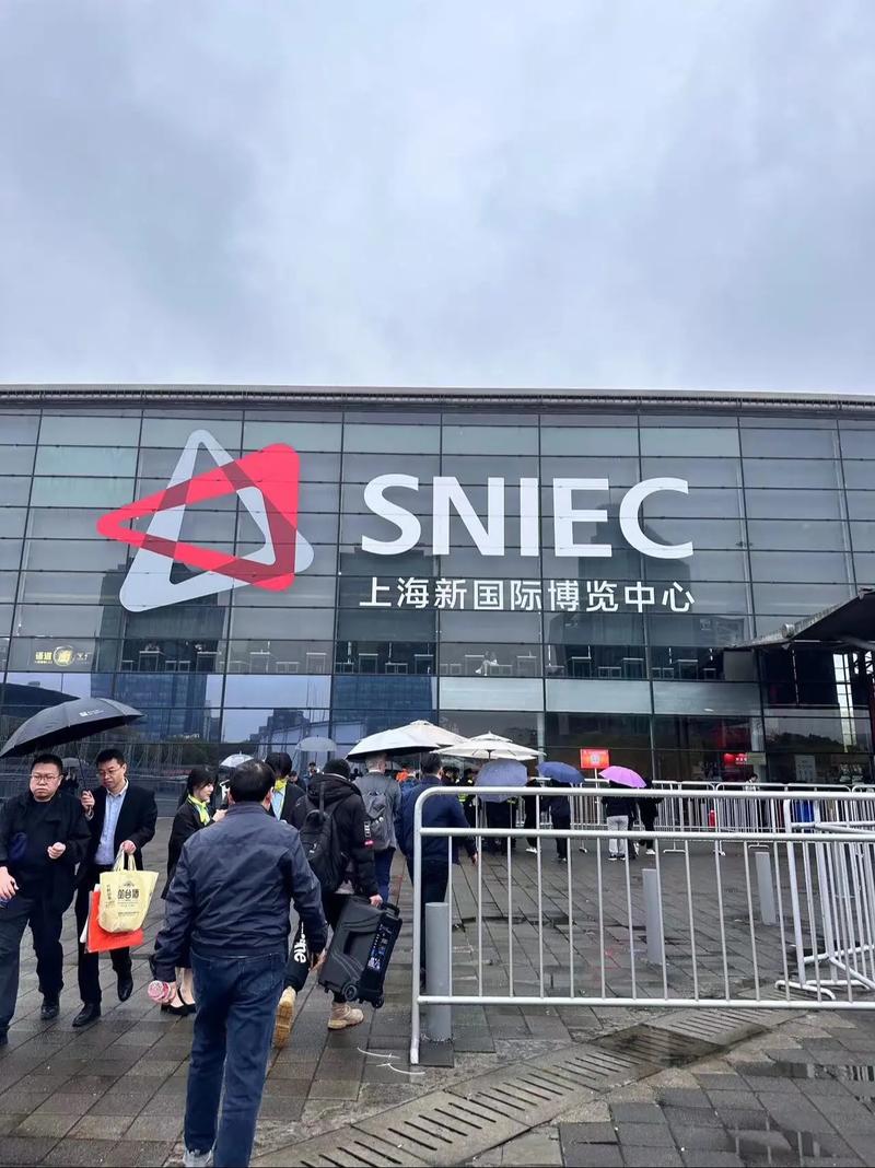 上海新国际博览中心地址在哪