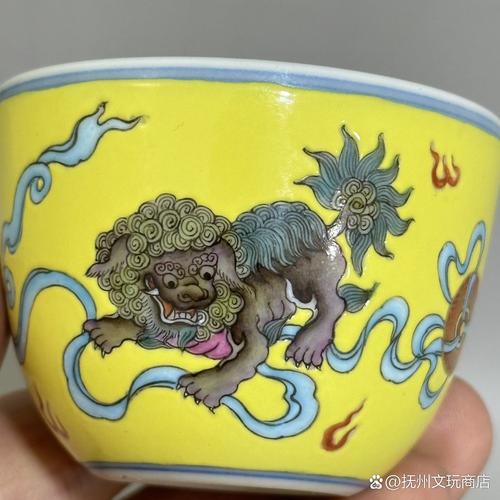 清代粉彩动物瓷器图片