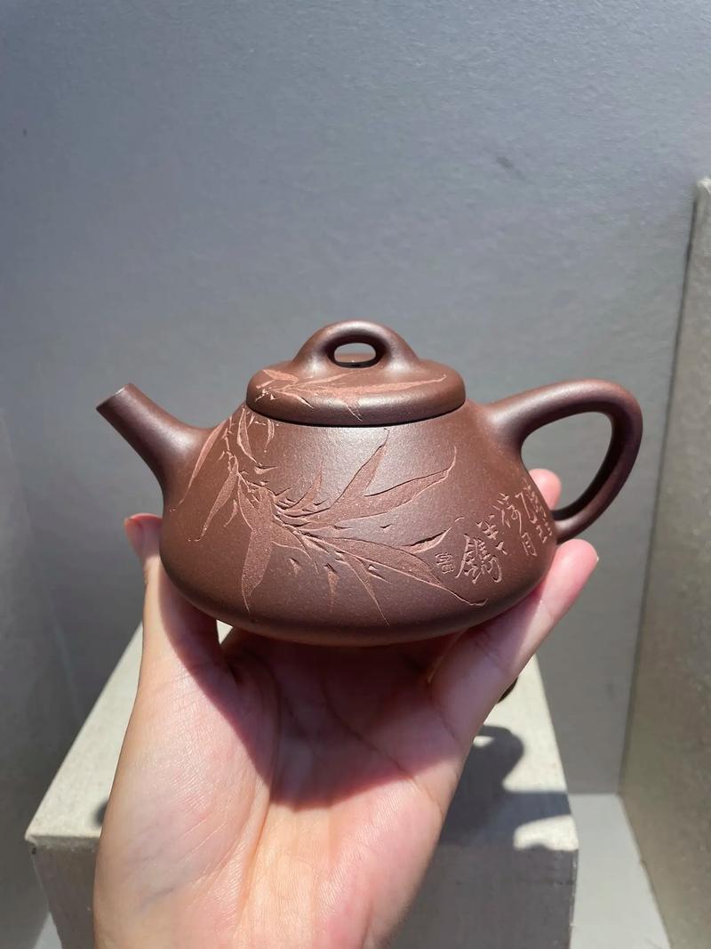 吴建平 简介 紫砂壶