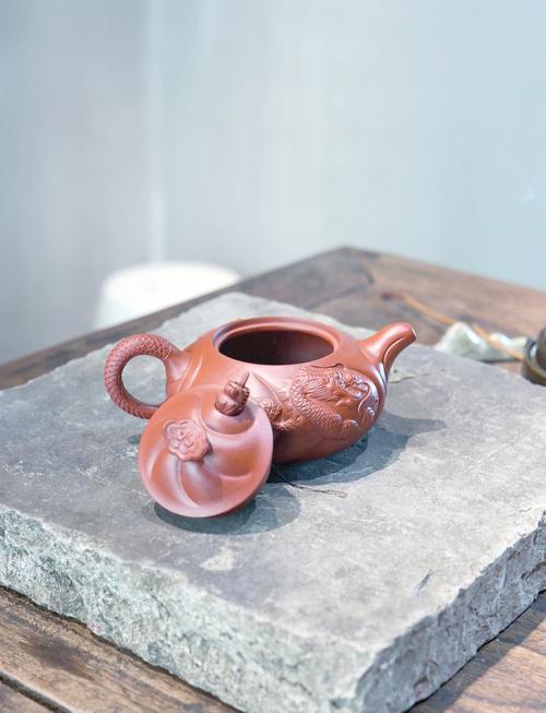 鱼化龙正根紫砂壶紫砂