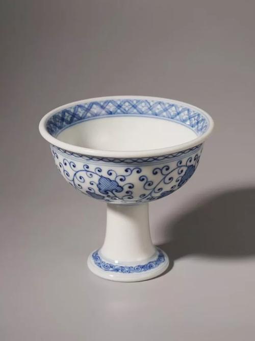 古董瓷器酒杯图片大全