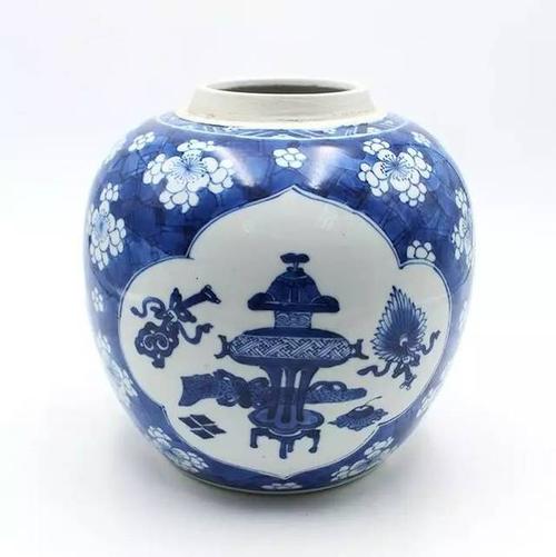 清代瓷器博古图案讲究