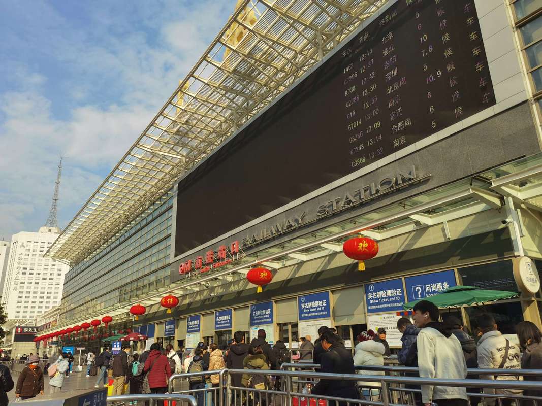 上海南和上海站是一个站吗