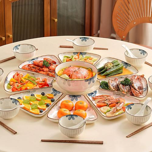 圆桌碗盘瓷器套装图片