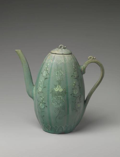 现代酒壶瓷器金奖图片