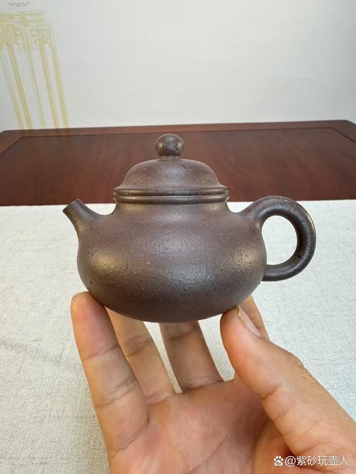 紫砂壶内外一样光滑吗