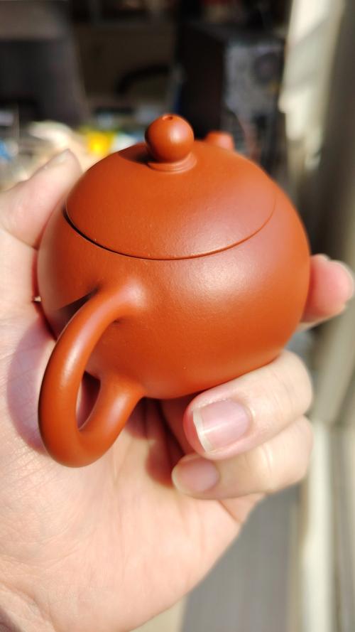 紫砂壶烧后成朱红色吗