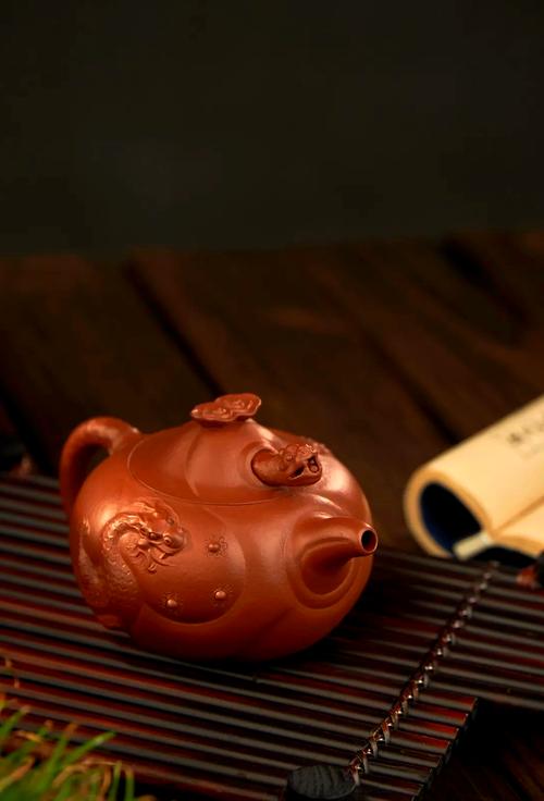 鱼化龙紫砂壶谁做的好