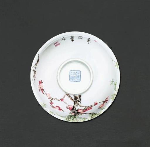 乾隆御制瓷器值多少钱