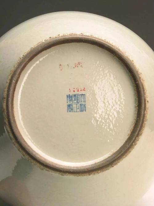 清三代瓷器的釉面特征