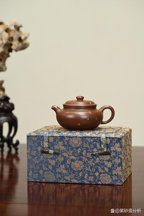 范晖紫砂壶松竹梅价格