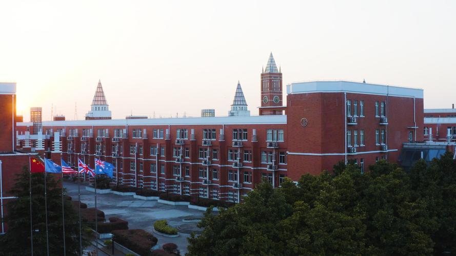 上海民办沪东外国语学校