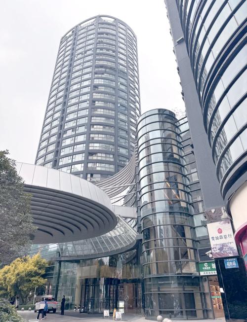 成都首座万丽酒店是几星级