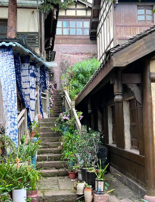 成都到五凤溪古镇怎么坐车