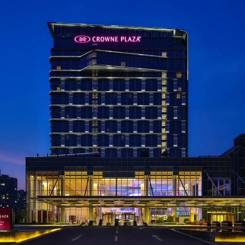 成都高新皇冠假日酒店地址