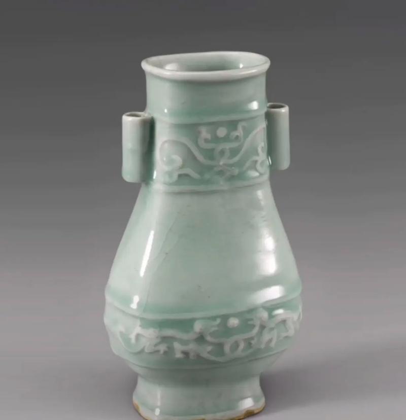 出土的龙泉窑瓷器特点