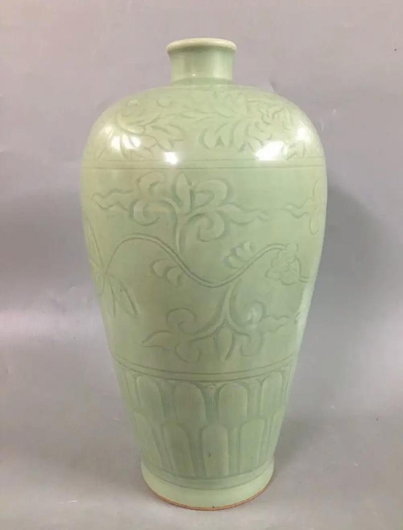 出土的龙泉窑瓷器特点