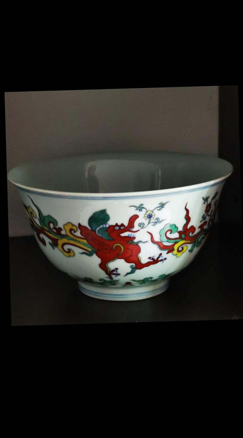 大明成化粉彩瓷器图片