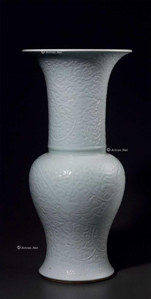 康熙白釉瓷器底足图片