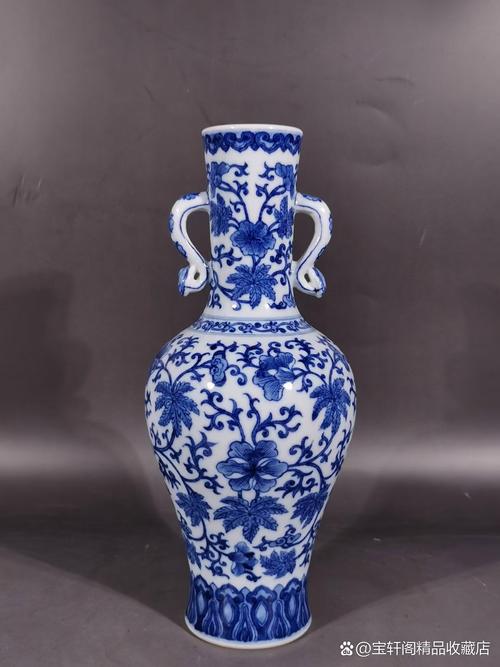 大清乾隆年制青花瓷器