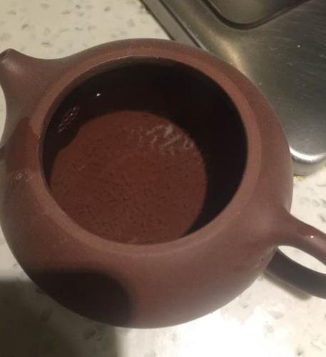 紫砂壶里面有白色粉末