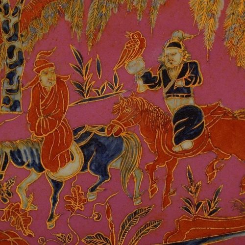 元代红釉描金人物瓷器