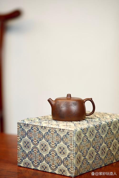 工艺美术员蒋超紫砂壶