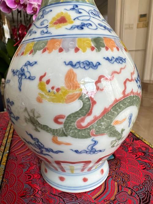 大明成化斗彩瓷器真假