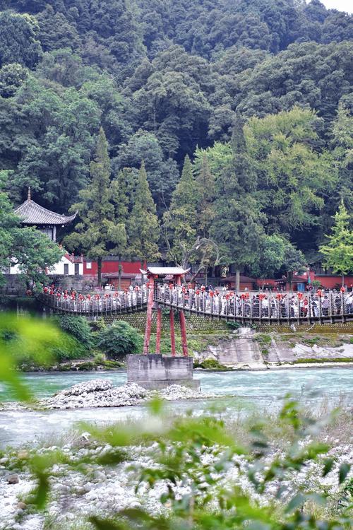 成都周边好耍的地方一日游