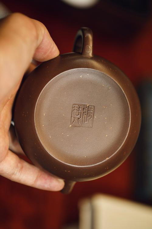 邵爱君是紫砂壶名家吗