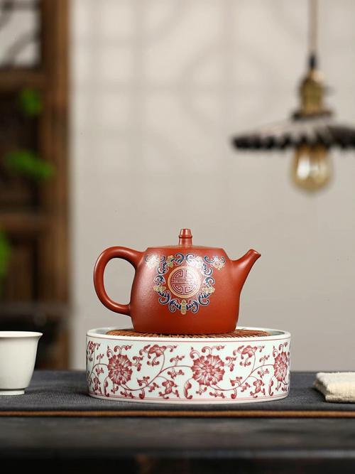 爱娣是制紫砂壶名师吗