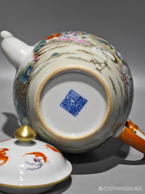 乾隆轧底粉彩瓷器鉴定