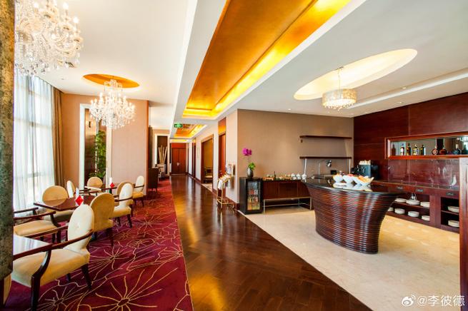 北京中关村皇冠假日酒店