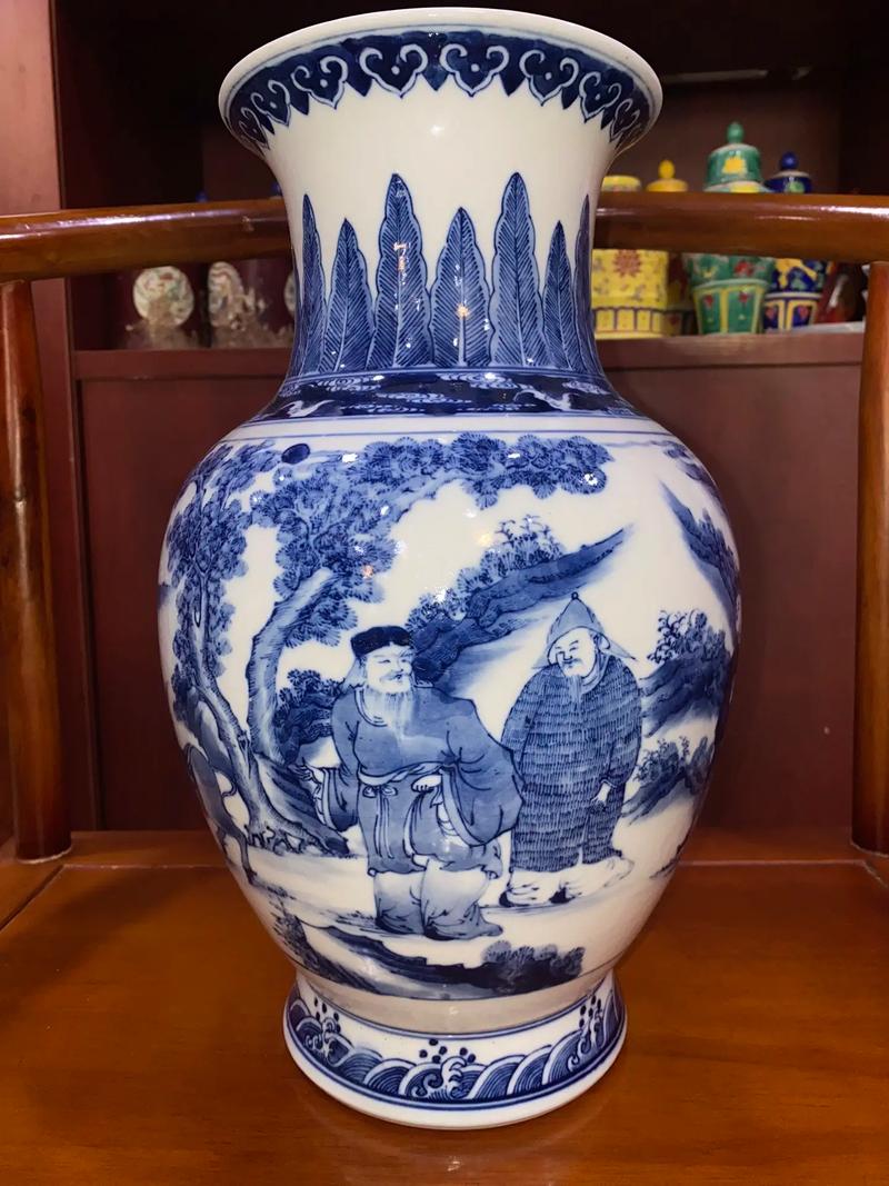 大清康熙年制青花瓷器