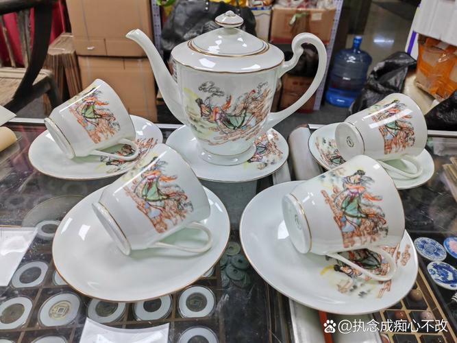 唐山绿宝石牌瓷器收藏