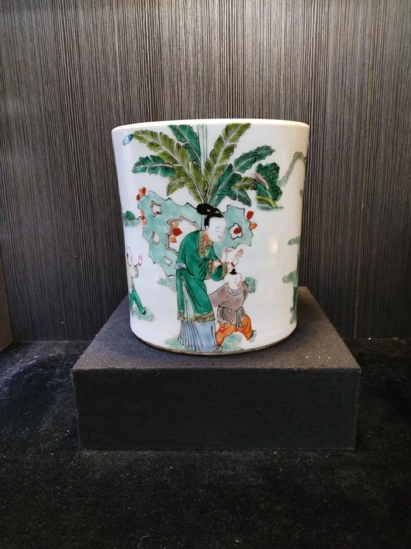 康熙五彩人物瓷器特点