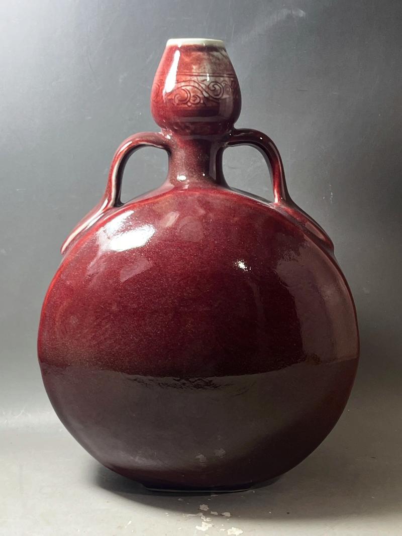 红釉 瓷器中的红宝石