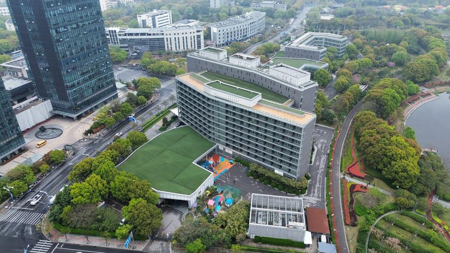 上海夏阳湖皇冠假日酒店