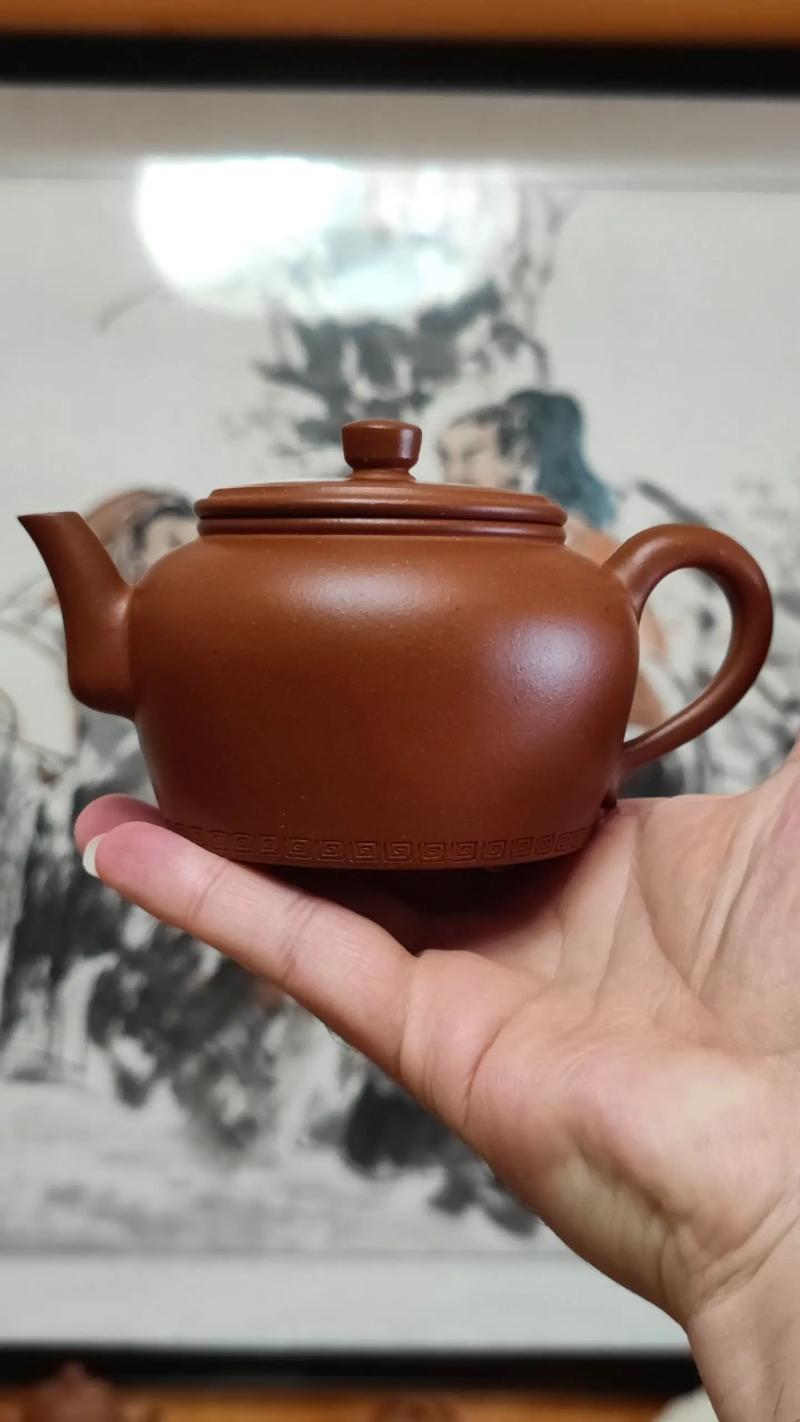 注水口在底部的紫砂壶