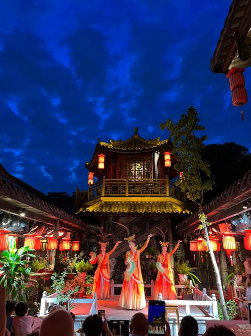 成都有什么好吃好玩的地方