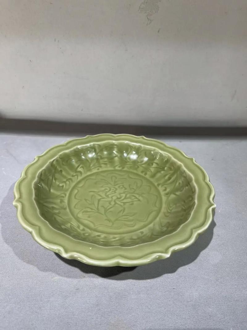 龙泉小盘瓷器值多少钱