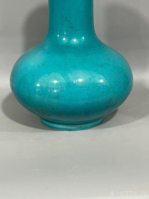 明代孔雀绿釉瓷器图片