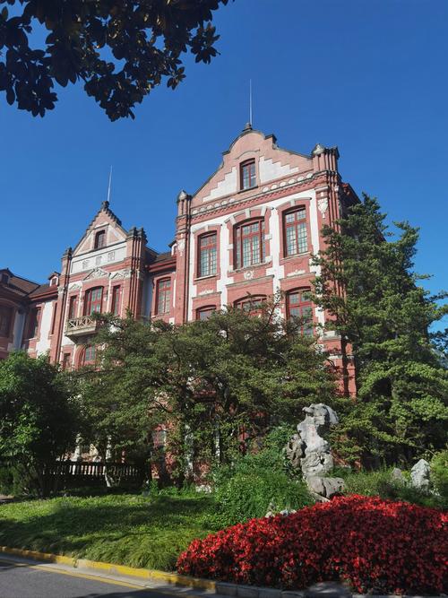 上海交通大学外国语学院