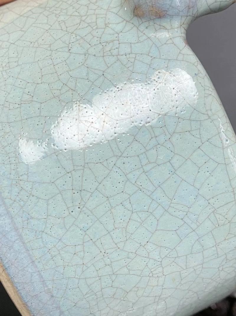 张公巷汝窑瓷器微观图