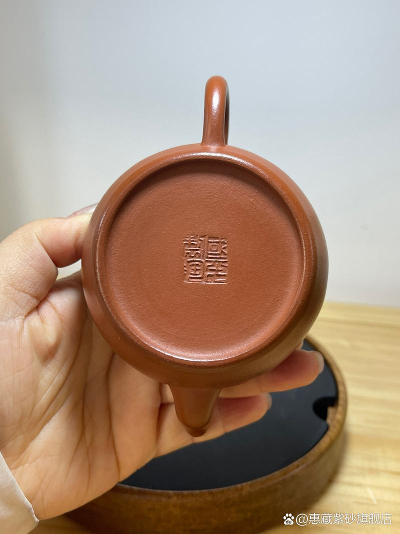 毛本新紫砂壶落款图片